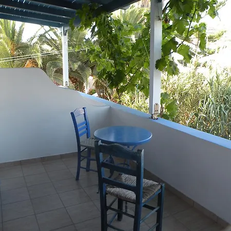 Hostel αποσπερίτης Δονούσα