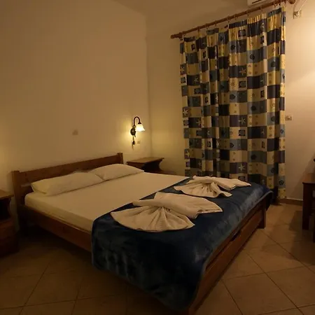 αποσπερίτης Hostel *