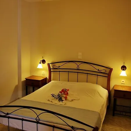 Hostel αποσπερίτης Δονούσα