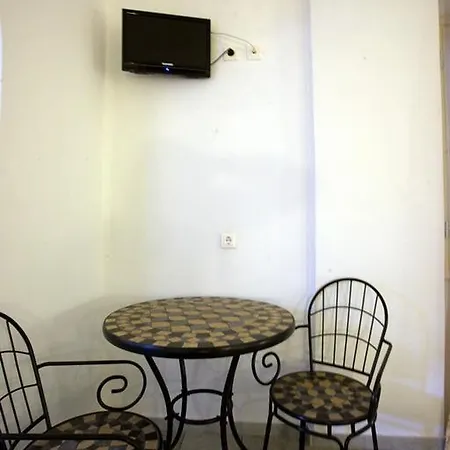 Hostel αποσπερίτης Δονούσα